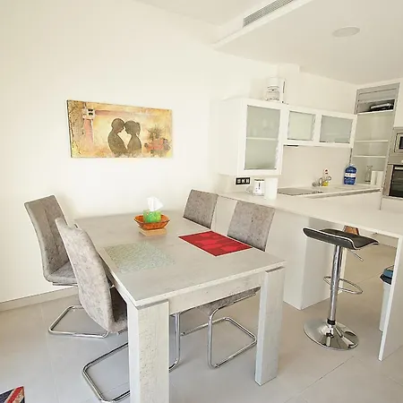 Designer With Pool Villa *